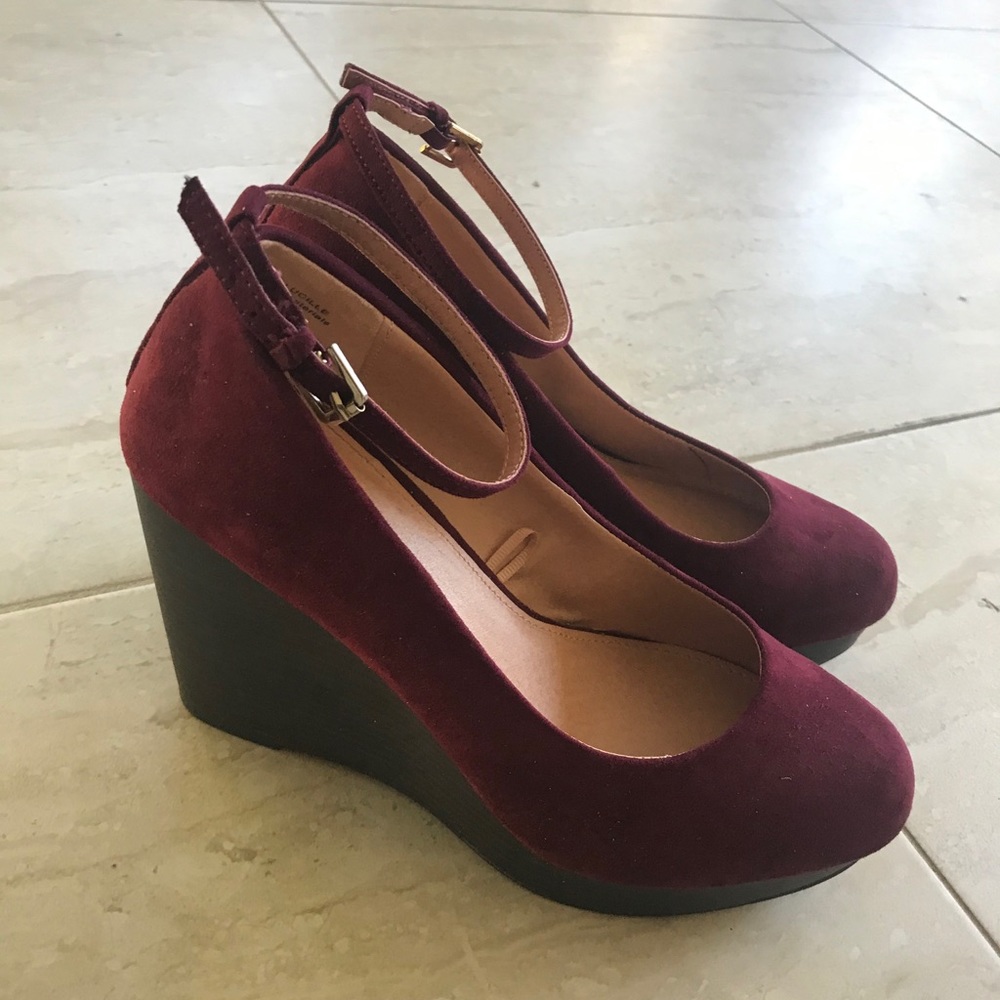 Burgundy suede heels